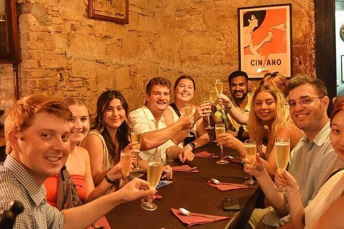 Barcelona Tapas Walking Tour: Food, Wine & History - The history moments in Barri Gotic, without the museum vibe