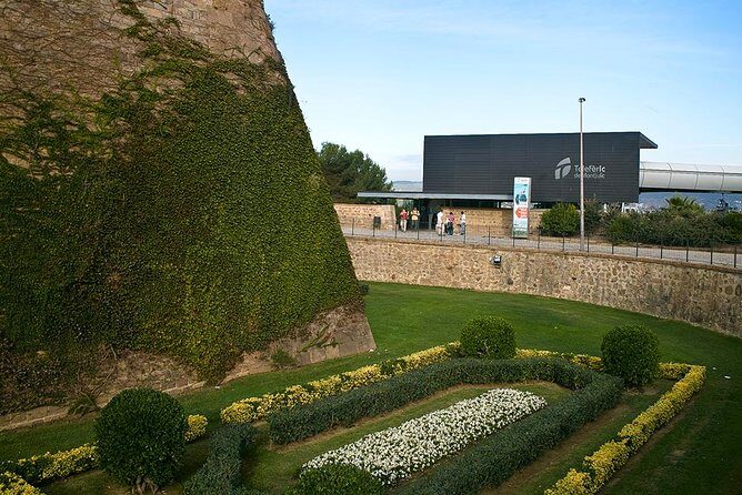 Barcelona: Teleferic de Montjuic Admission Ticket - Tickets, barcodes, and the paper-ticket reality