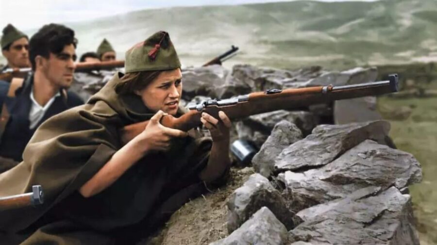 Barcelona: The Spanish Civil War Historical Walking Tour - Women, everyday politics, and the human stakes of the factions
