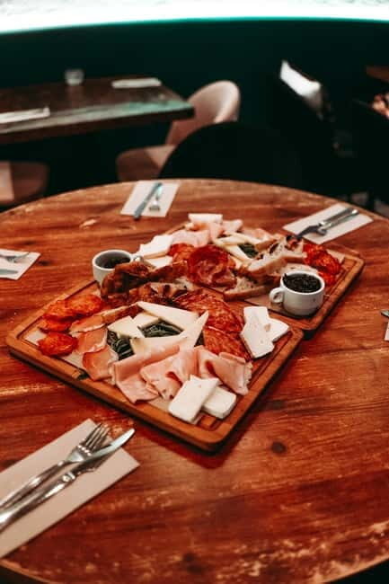 Barcelona: Tipsy Tapas & History Tour in the Gothic Quarter - Pace, Shoes, and Dietary Needs: Small Things That Decide the Night