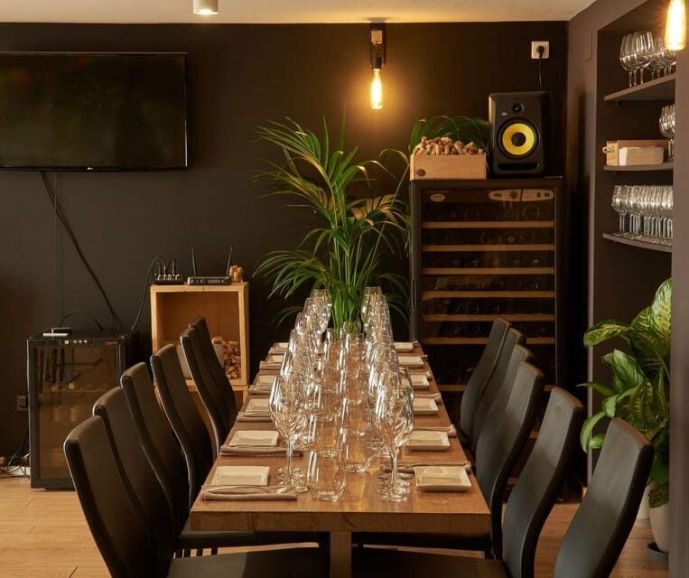 Barcelona: Wine Tasting and Tapas 5-Course Pairing Dinner - A Sommelier-Led 5-Wine Dinner in Central Barcelona