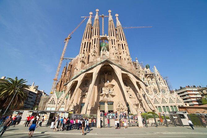 Best of Barcelona Excursion with Optional Attractions Tickets - The Apple of Discord Area: Seeing the Trio by Name