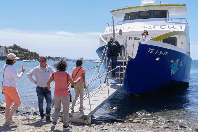 Boat Trip to Cadaqués from Roses with STOP 1:30h/2H/ in Cadaqués - Price and value: $36.20 for sea views plus a real town visit