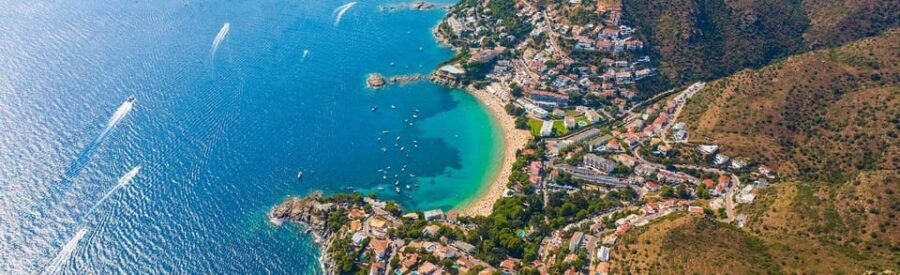 Cap Norfeu: Costa Brava Catamaran Trip with Underwater Views - The Underwater Viewing: Windows 6–8 Meters Down