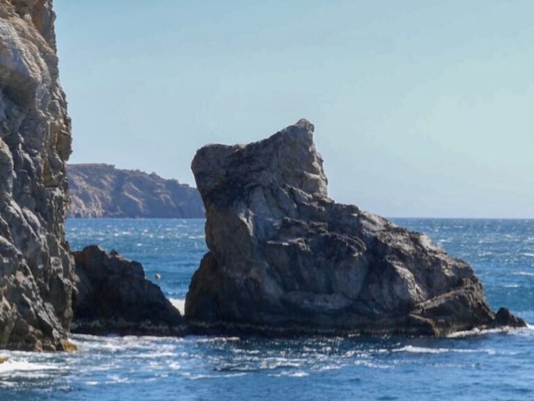 Cap Norfeu: Costa Brava Catamaran Trip with Underwater Views - Where You Start: Roses, Two Meeting Options, Then Out on the Water
