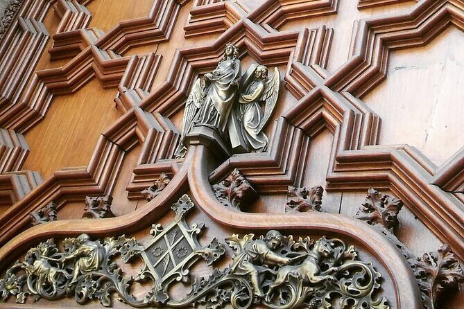 Cathedral of Barcelona Entrance Ticket - Optional Private Guide - Scheduling Your Visit in the Gothic Quarter: How to Pair This With Your Day
