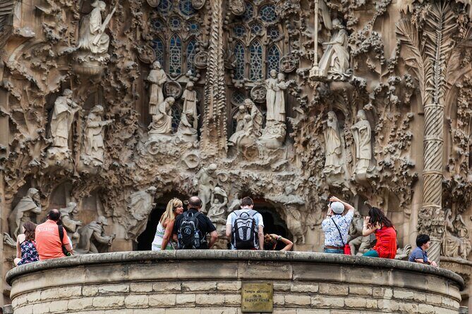 Combo: Skip the Line Sagrada Familia & Park Guell Guided Tour - Who This Tour Suits Best (and Who Should Skip It)