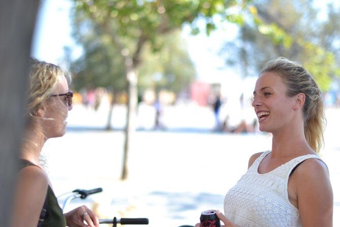 E-Bike tour in Barcelona with English Guide - Start in L’Eixample at 11:00 a.m. and get your bearings fast