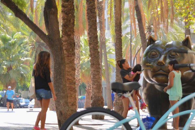 E-Bike tour in Barcelona with English Guide - What you’ll actually see: highlights plus quieter corners