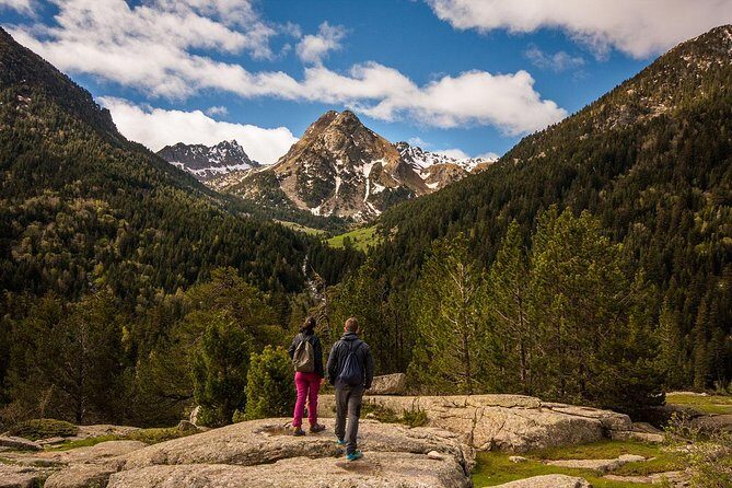 Excursion Aigüestortes - Estany Llebreta (1/2 day) - Timing, group size, and why punctual pickups matter here