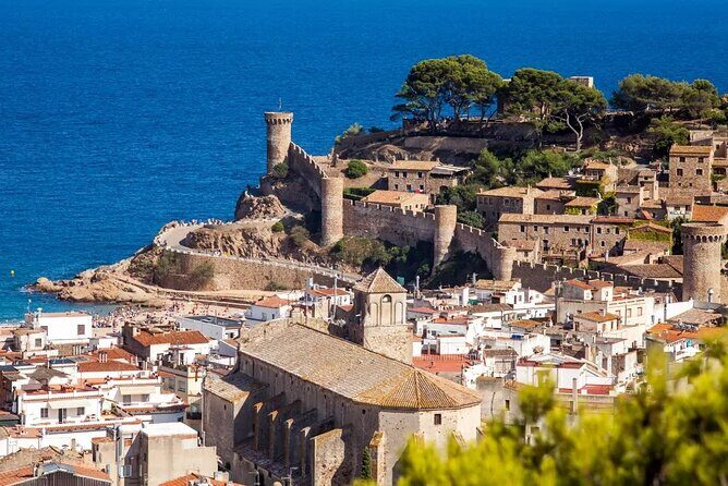 Explore Costa Brava & Tossa de Mar Coastal Trails, Snorkel & Meal - Food and snorkeling setup: pack smart, skip extra buys