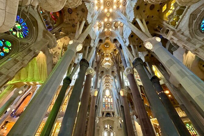 Fast Track Sagrada Familia Guided Tour - What this fast-track Sagrada Familia tour gets right