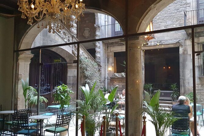Flamenco Show at Dalmases Palace in Barcelona - Why Palau Dalmases Flamenco Feels Different Than a “Show and Leave”