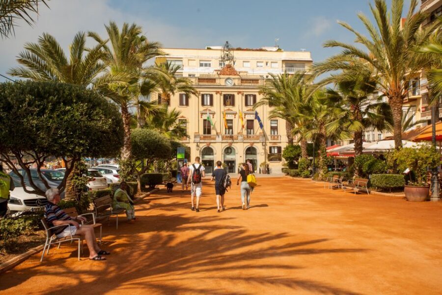 From Barcelona: Costa Brava Day Tour with Boat Trip - Weather, accessibility, and other real-world gotchas