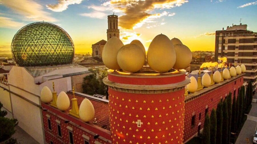 From Barcelona: Dalí Triangle and Cadaques Tour - Practical Tips That Keep the Day Fun