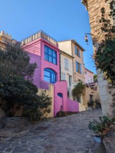 From Barcelona: Day Trip to France with Girona Visit - Starting in Barcelona: the Pg. de Gràcia meeting point and first drive
