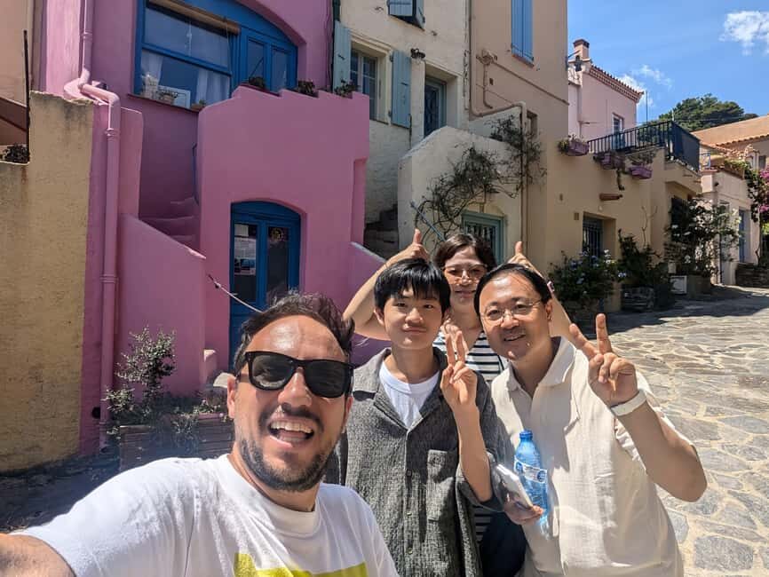 From Barcelona: Day Trip to France with Girona Visit - Arriving in Collioure: a French coastal town for lunch and strolling