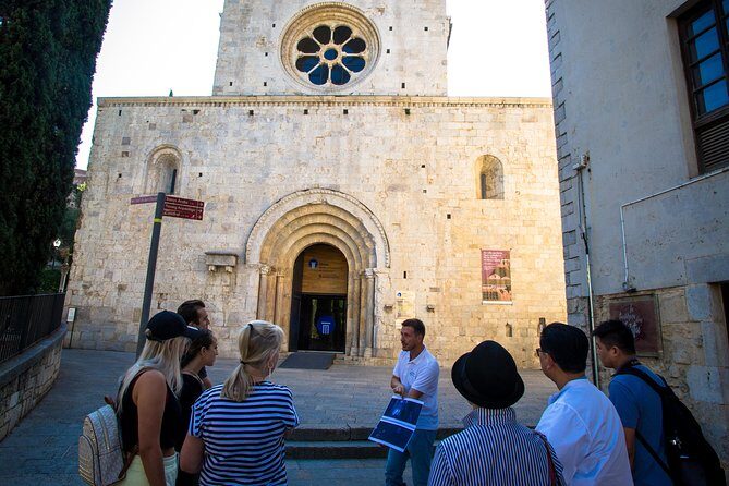From Barcelona: 'Game Of Thrones' Small Group Tour in Girona - Castillo de Garcimunoz: The Castle Stop With Real View Power
