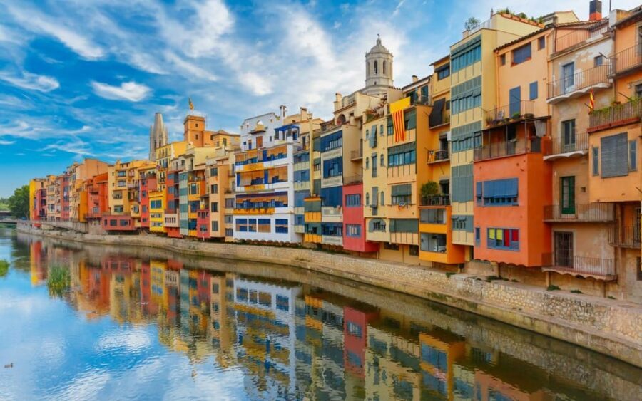 From Barcelona: Girona, Figueres, Dalí Museum, and Cadaqués - Cadaqués: white streets, sea air, and a one-hour swim window
