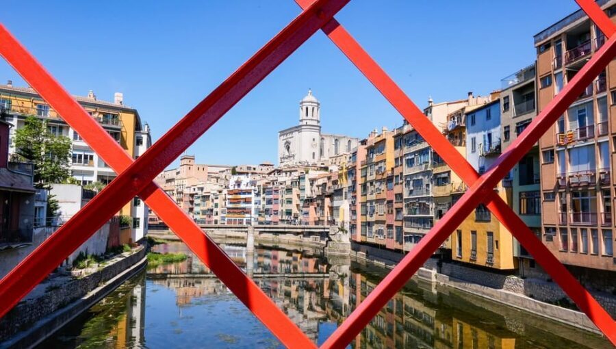 From Barcelona: Girona Guided Tour & Dalí Museum in Figueres - Key things you’ll notice on this tour