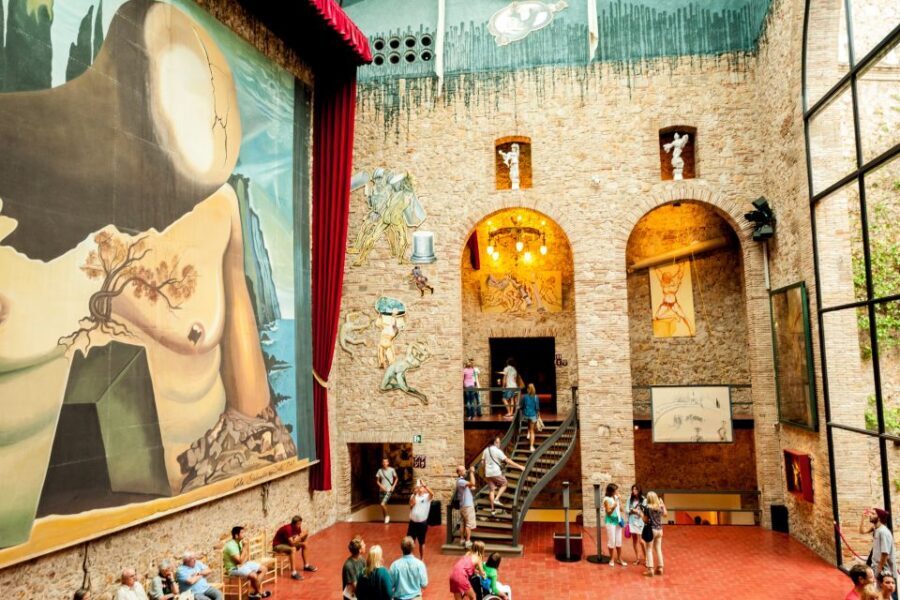 From Barcelona: Girona Guided Tour & Dalí Museum in Figueres - Using Your Free Time in Girona the Smart Way