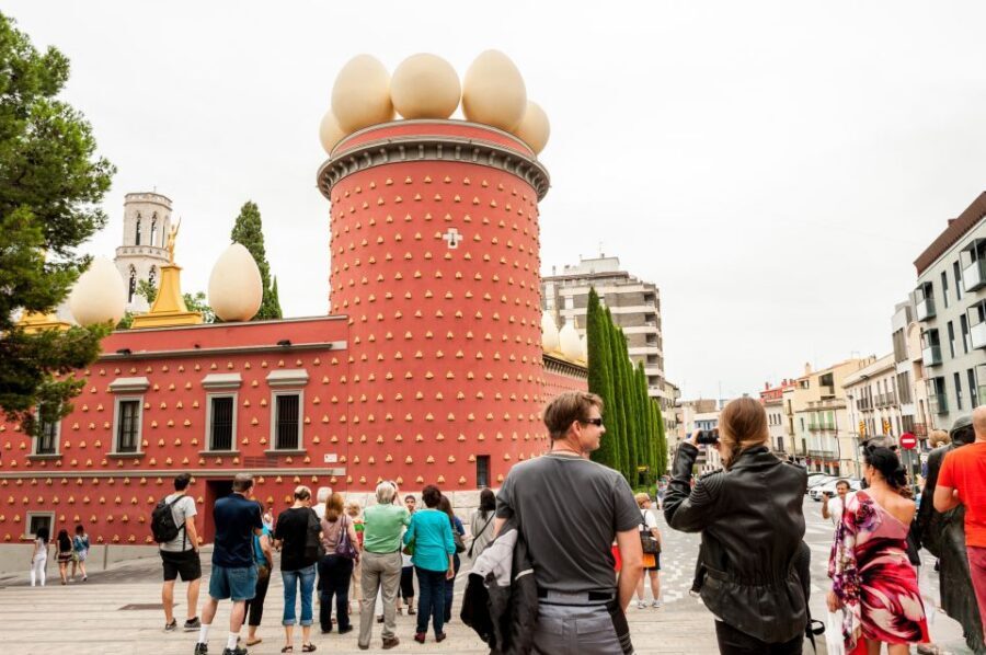 From Barcelona: Girona Guided Tour & Dalí Museum in Figueres - Weather, Walking Shoes, and Group-Day Reality