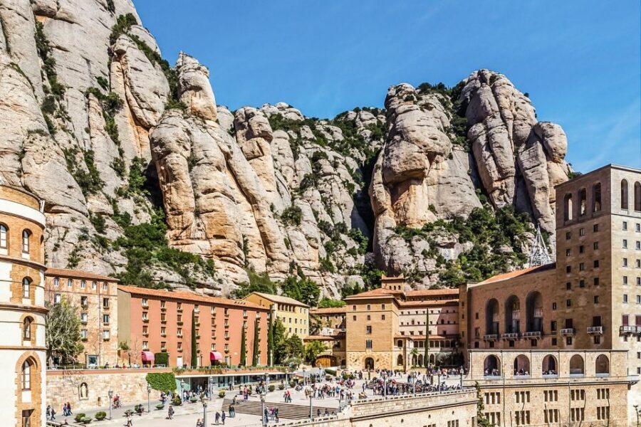 From Barcelona: Montserrat Day Trip with Optional Tickets - The 7-hour rhythm from Barcelona Nord actually feels manageable