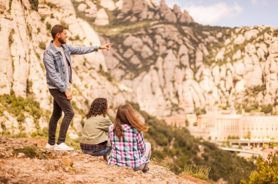 From Barcelona: Montserrat Half-Day Wine and Tapas Trip - Oller del Mas in a 10th-century castle: vineyards, barrels, and three wines