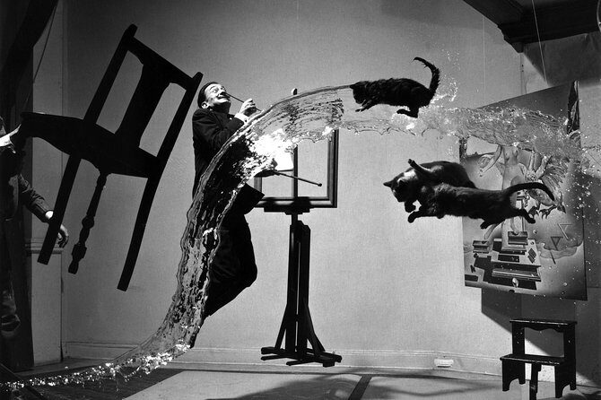 From Barcelona: Private Girona and Figueres with Dali Museum Tour - Figueres after lunch: following Dalí through the town