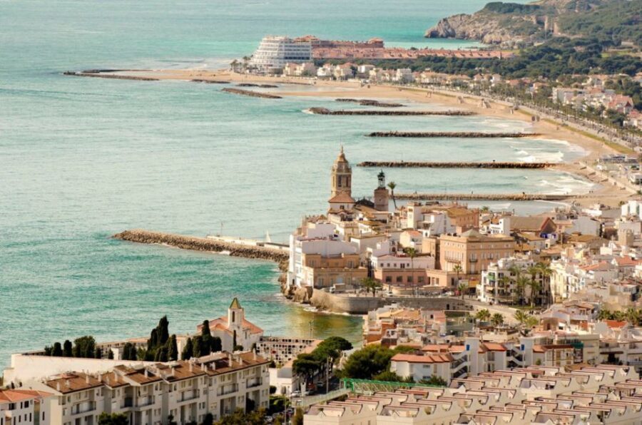 From Barcelona: Tarragona & Sitges Full Day Tour with Pickup - Sitges Arrival: Modernist Streets and Coastal Calm