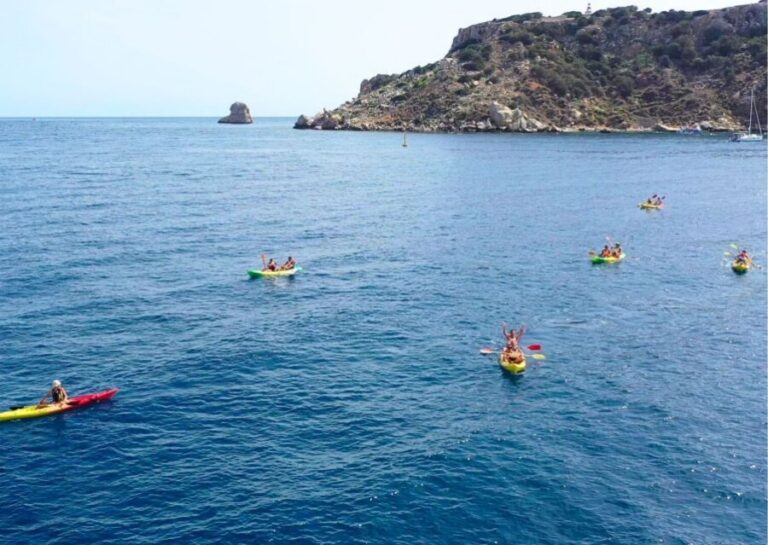 From L'Estartit: Sea Kayaking Tour to the Medes Islands - From Medaventura to the kayak: what the first 30–45 minutes really means