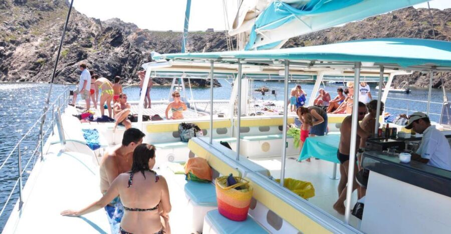 From Roses: Catamaran Cruise Cap Norfeu - Cadaqués - Booking Tip: How to Not Lose Time at the Meeting Point