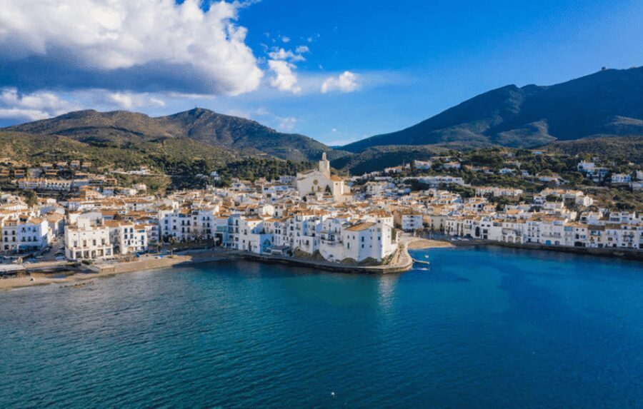 From Roses: Costa Brava Boat Tour to Cadaqués - Every stop counts: how to use your time on the Cadaqués side