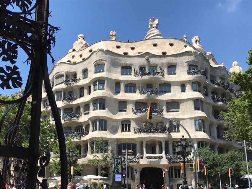 From Salou: Barcelona City Center Tour - Key highlights worth planning around