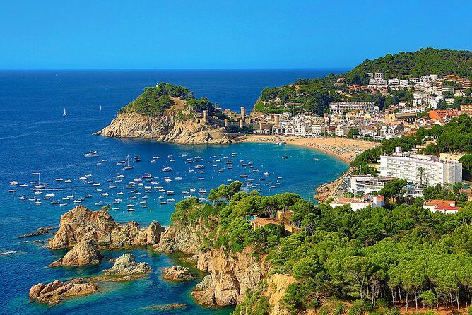 Girona and Costa Brava Private Tour with Pick-up from Barcelona - Tamariu lunch time: how to use the 1-hour break