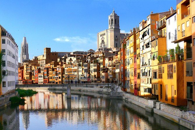 Girona & Dali Museum Small Group Tour with Pick-up from Barcelona - A 10-hour Girona and Dalí combo day that saves you effort