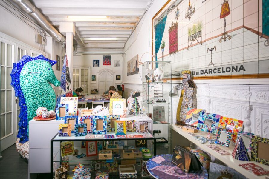 Guided Gaudí’s Trencadís Mosaic Workshop in Barcelona - What you’ll make: frames, coasters, boxes, and animal shapes