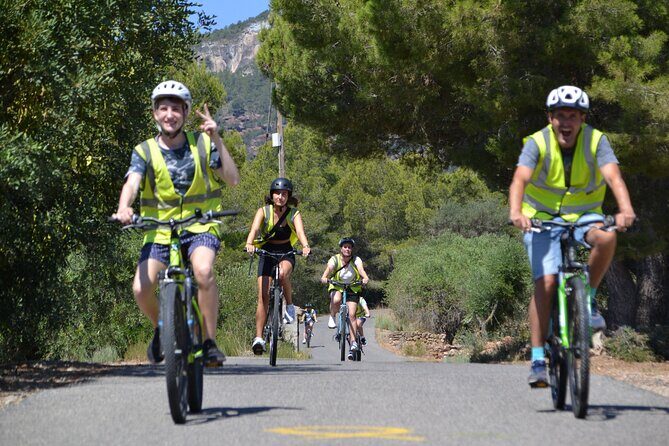 Half Day Cycling Tour from Salou - Guides, humor, and that safety-first style