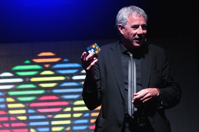 House of Illusion Magic Show with Drinks - Dinner and Drink Packages: What Changes by Show Time