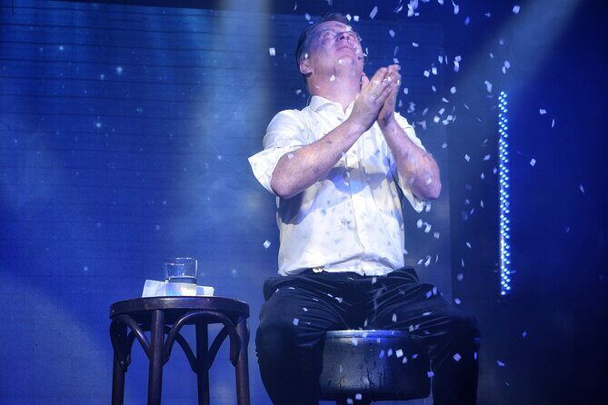 House of Illusion Magic Show with Drinks - The Show Flow: Close-Up Magic at Your Table to Big Illusions