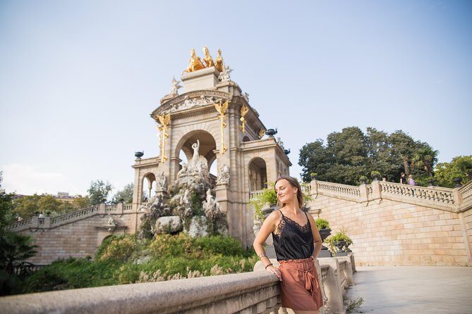 Instagram Photoshoot Tour in Barcelona - Sagrada Família viewpoint: outside photos that still feel like a big deal