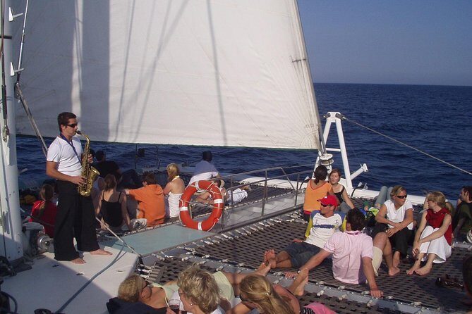 Jazz and Chill Out Sailing in Barcelona - Where to board at Portal de la Pau (and why 30 minutes early matters)
