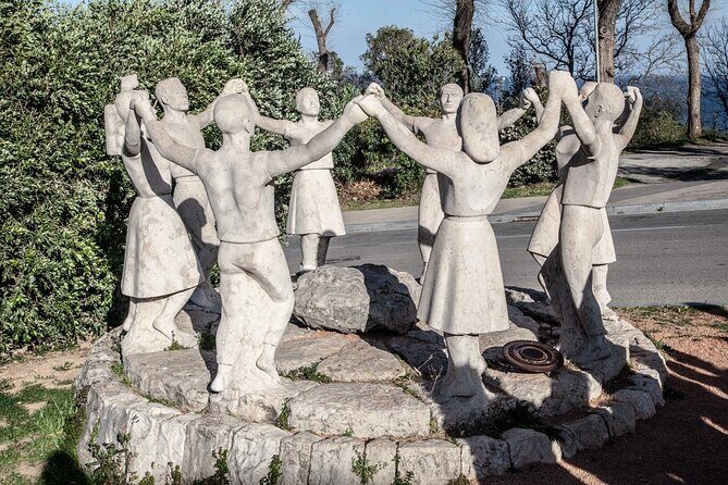 Montjuïc Walking Tour With Optional Flamenco Show - Your Photo-Op Strategy: How to Make the Views Pay Off