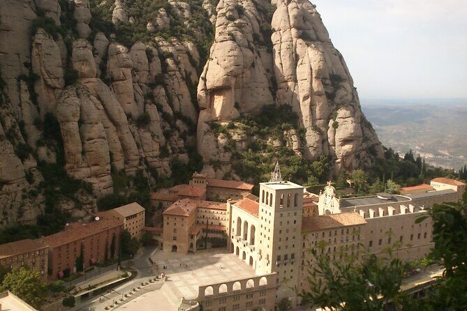 Montserrat Complete Guided Tour & The Boys Choir's Performance - Museum of Montserrat: why the art stop can be the best surprise