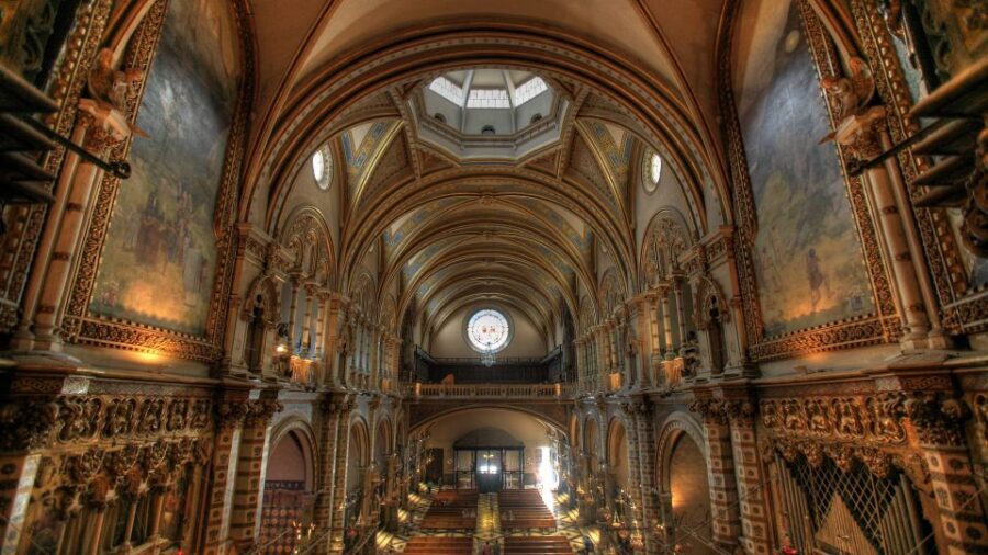Montserrat: Morning or Afternoon Half-Day Trip with Pickup - Price for five hours: where the value really comes from