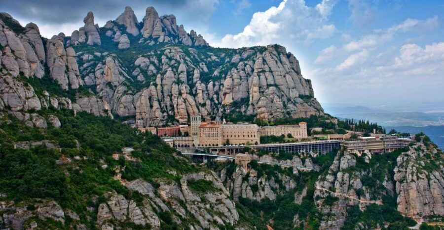 Montserrat: Morning or Afternoon Half-Day Trip with Pickup - The climb: 2,380 feet of views before the monastery