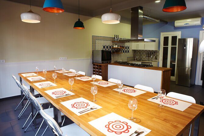 Paella Class & Bottomless Wine: Las Ramblas Views - Who This Class Fits Best (And Who Should Think Twice)