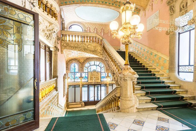 Palau de la Musica Catalana Admission Ticket with Audioguide - What to bring (so your visit doesn’t wobble)