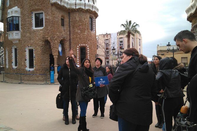 Park Guell and Sagrada Familia Tour in Barcelona - Meeting Point at Carrer de Mallorca (and the One Move That Saves Time)