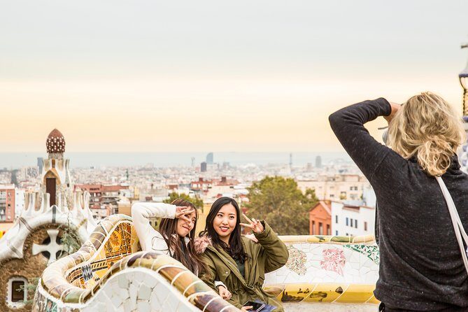 Park Guell Guided Tour with Skip the Line Ticket - Meeting at Ctra. del Carmel, 23 and the timing rule you must respect